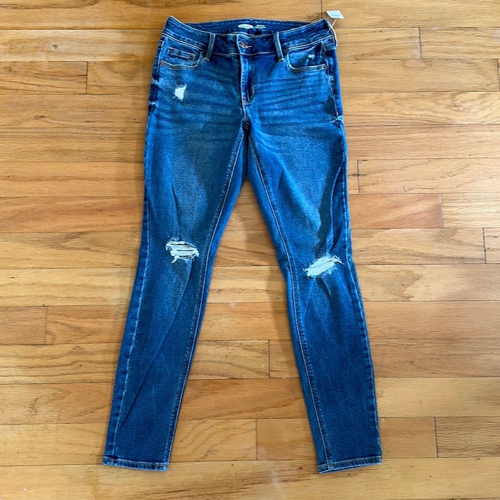Old Navy Rockstar Super Skinny Low Rise Distressed Jeans 6